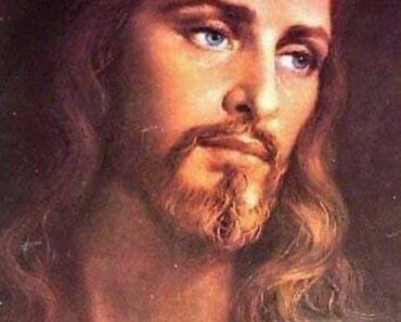 After 2,000 years, this is what Jesus REALLY looked like. ​