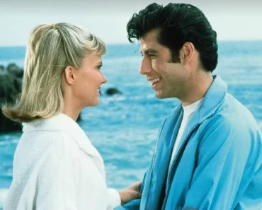John Travolta shows up to perform the iconic moves we all remember – 40 years since legendary movie Grease. – WowNews.info