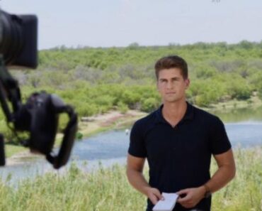 Bill Melugin isn’t just reporting from the border anymore — he’s owning it. Once Fox News’ golden boy with movie-star looks and viral standups, now he’s the face that far-right blogs worship and mainstream producers whisper about in nervous tones. His dramatic border reports are more cinematic than ever, his headlines sharper than any press release — but here’s the question buzzing through newsrooms and political circles alike: Is Bill still playing journalist… or playing kingmaker?
