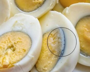 Why does a green ring appear around hard