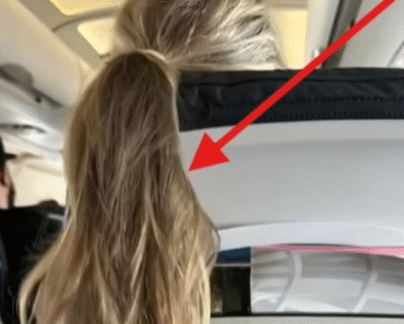 A girl on the plane threw her hair over my seat, blocking my screen: I had to teach the rude woman a lesson
