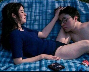 Men prefer short women because these have…See more