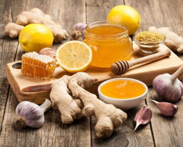 Just 3 tablespoons a day, this recipe loosens phlegm from the lungs, improves cough, flu, and treats sinusitis
