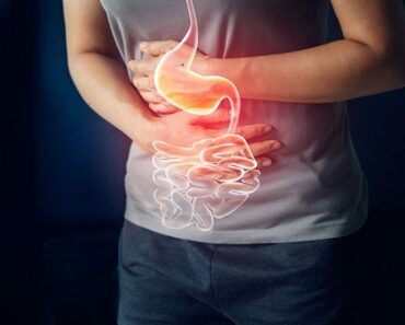 Dull Abdominal Pain Around the Navel? Here’s What It Could Mean