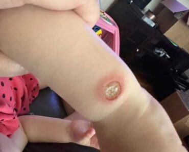 These are the signs that he is cr…See more