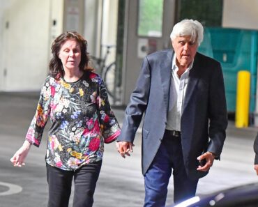 After 45 years together, Jay Leno’s wife occasionally fails to recognize him due to advanced dementia – dailymagazine23