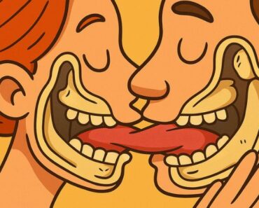 3 Health problems when we ki.ss with tongue
