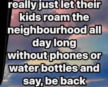 Back when childhood meant bikes, scraped knees, and being home before the streetlights came on ✨