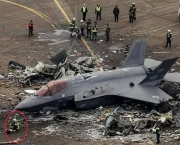 BREAKING NEWS :B-2 Spirit Crash was shot down to…See more