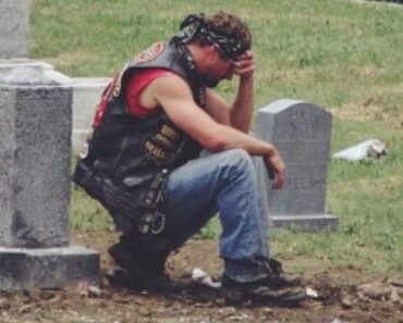 The Unknown Biker Who Came to Visit My Wife’s The Unknown Biker Who Came to Visit My Wife’s